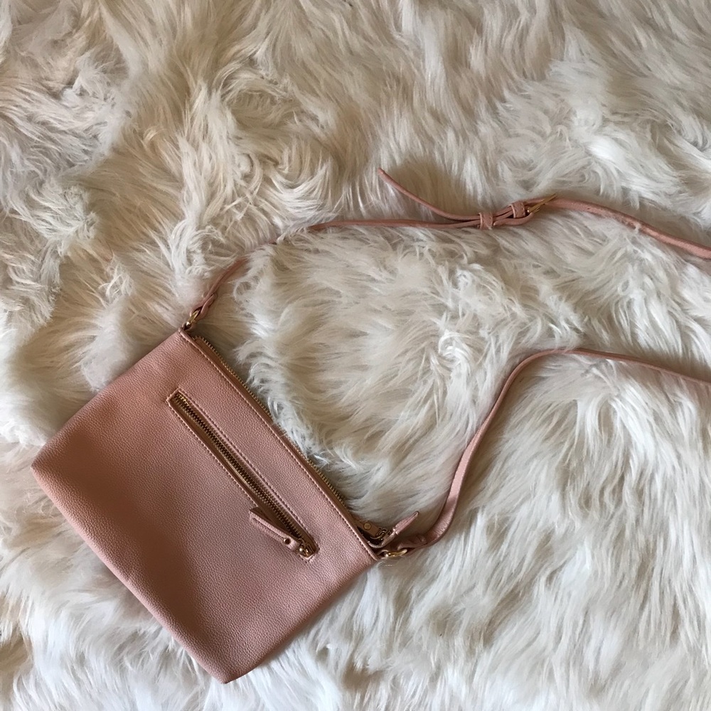 Light Pink Forever 21 Crossbody Purse with Zipper